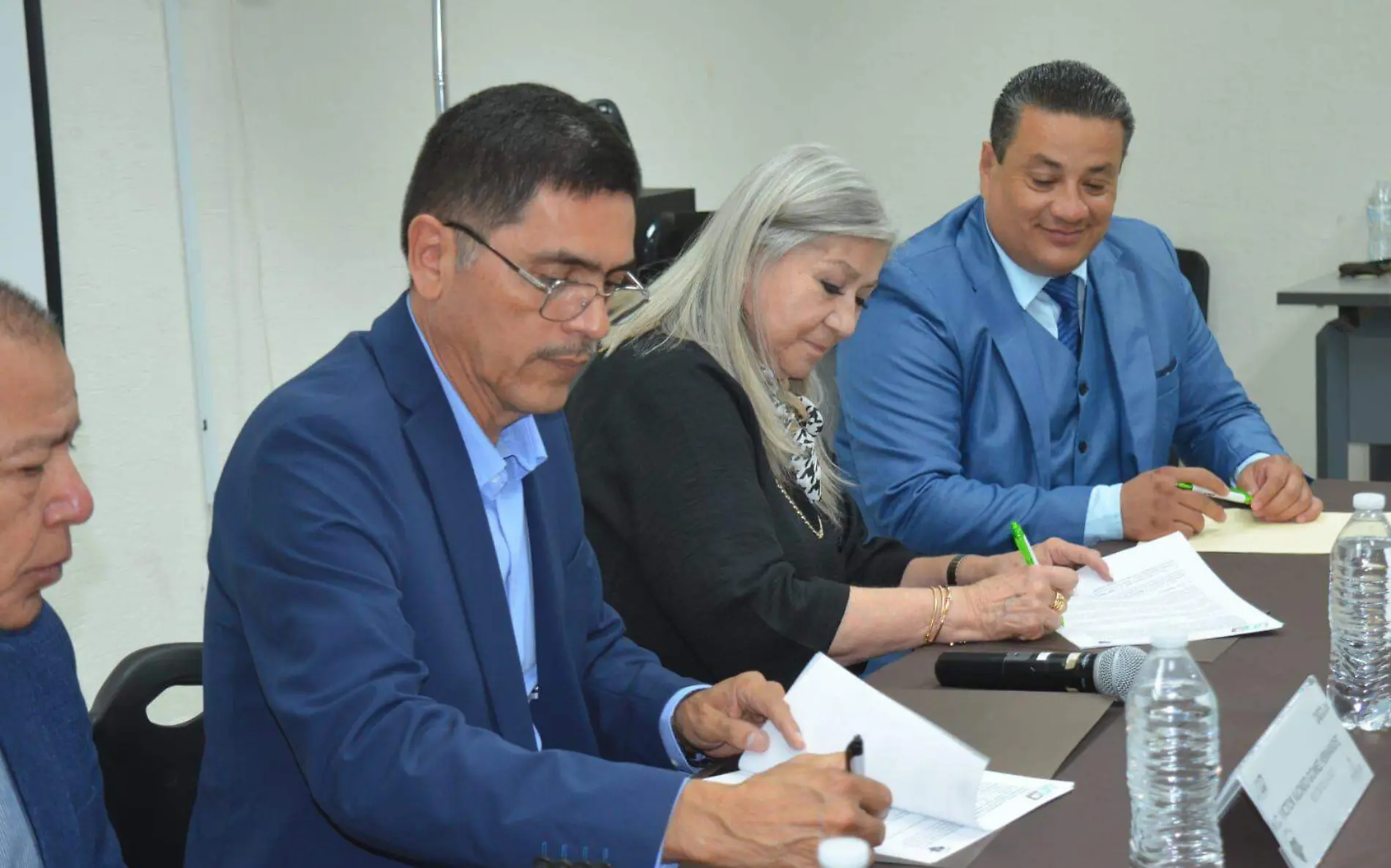 UTLD firma convenio con el Clúster Minero de Durango